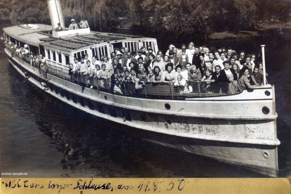 1950-08-11 Dampfer Deutschland klein